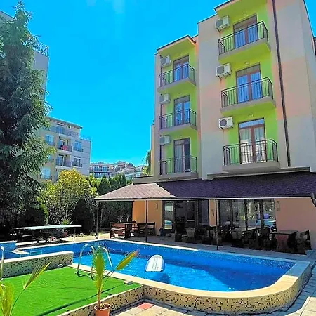 Hotel 415 Słoneczny Brzeg